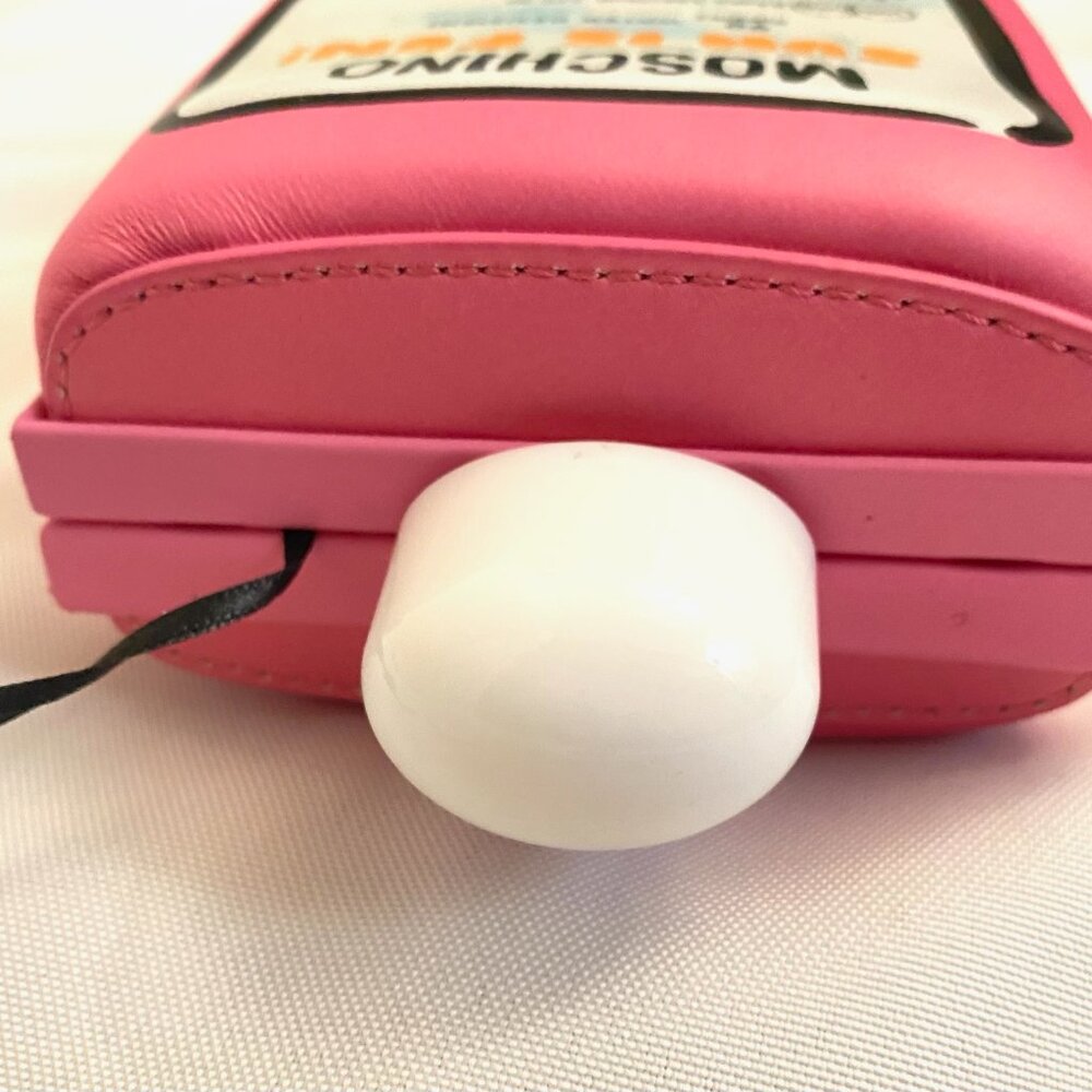 SS22 MOSCHINO Tropical Tan Clutch Pink Padded Nappa Leather Sunscreen 30SPF - Picture 4 of 16
